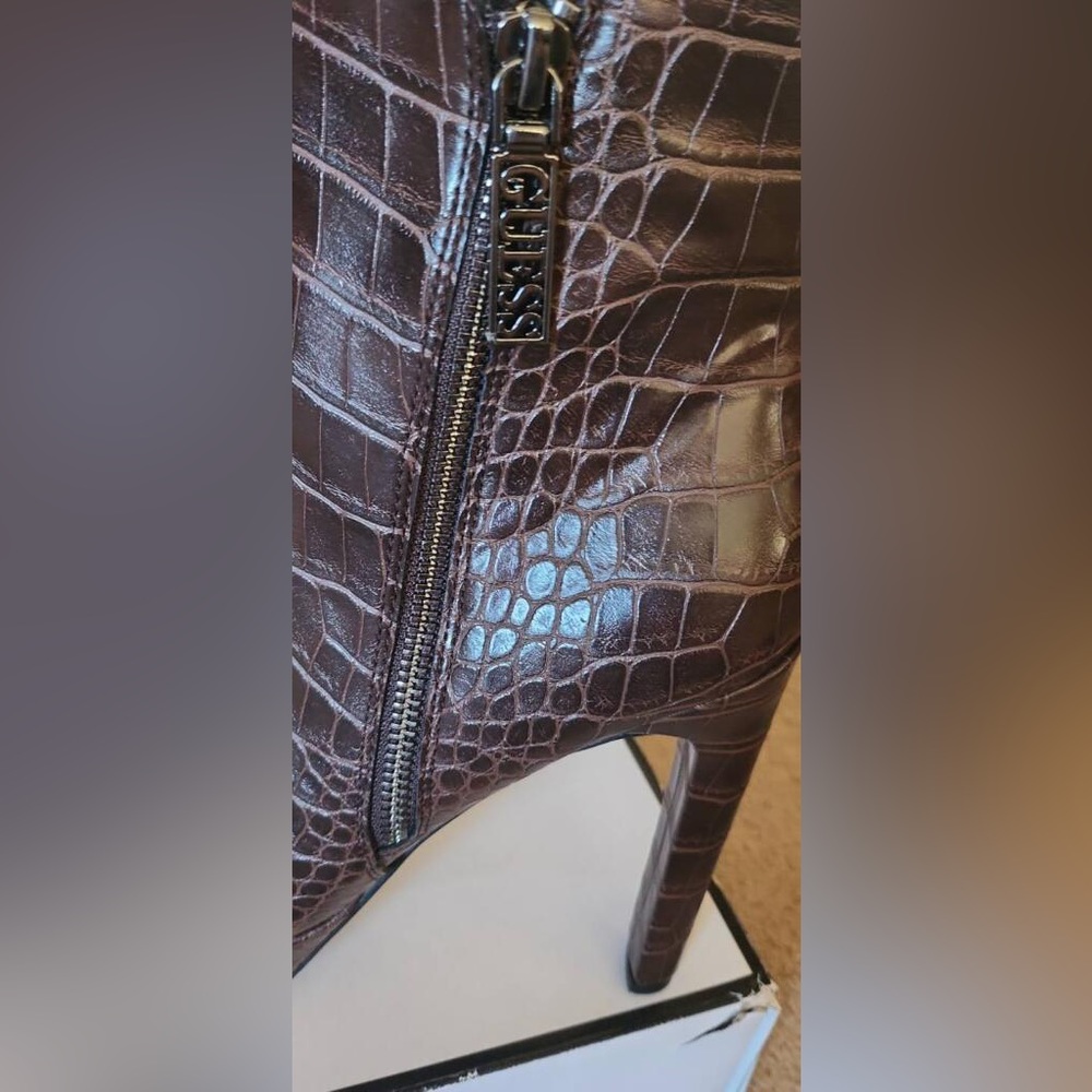GUESS Boot heels - Picture 2 of 7